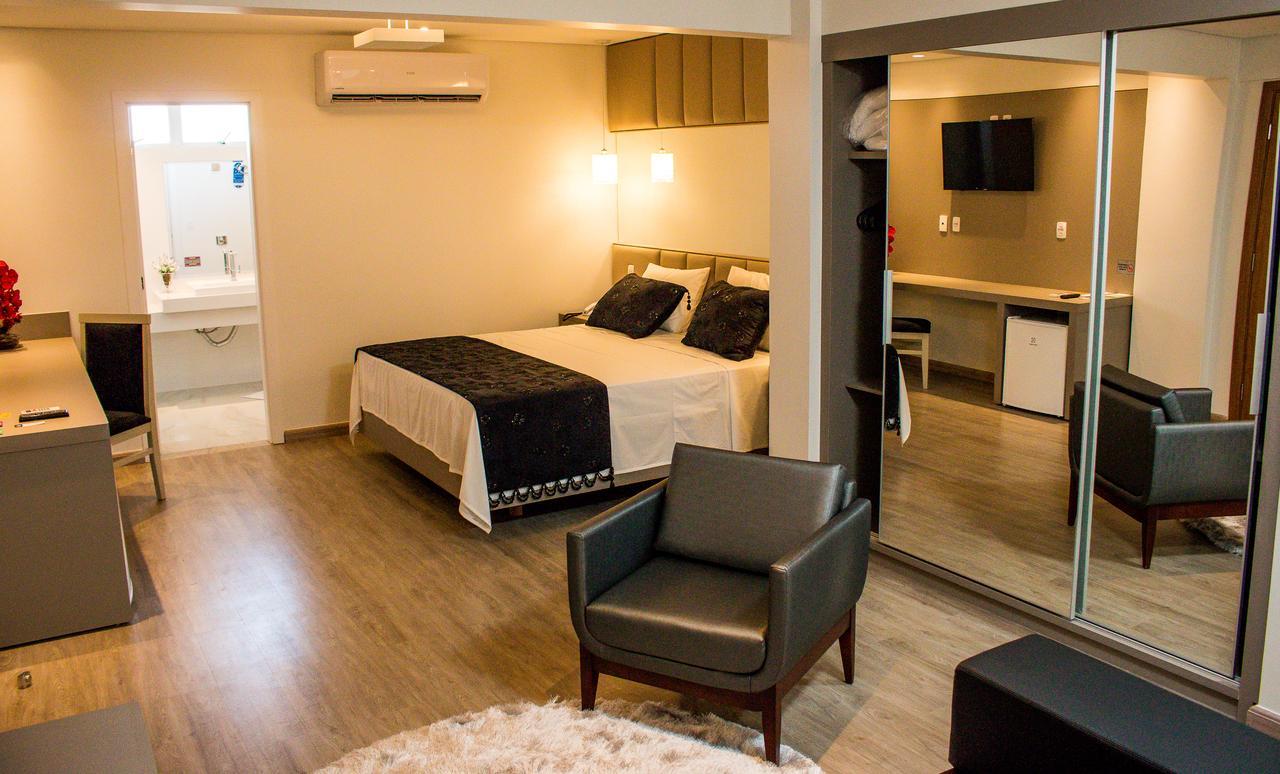 Ity Hotel Cristalina Exterior photo